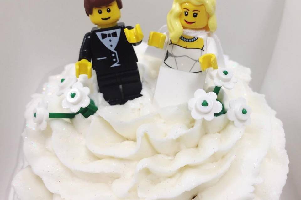 Lego cake topper