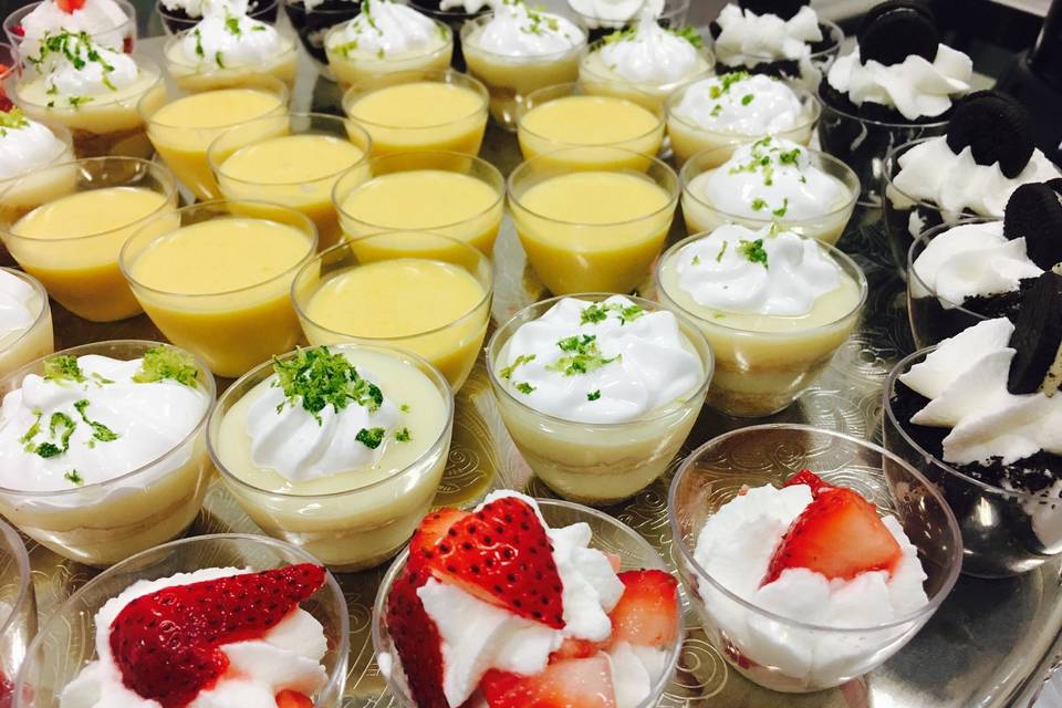 LES PETITE DESSERTS