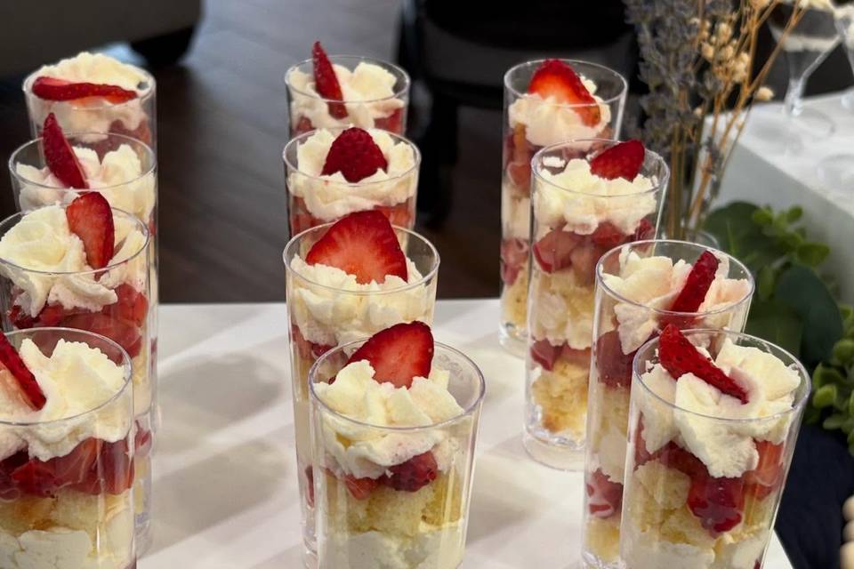 LES PETITE DESSERTS