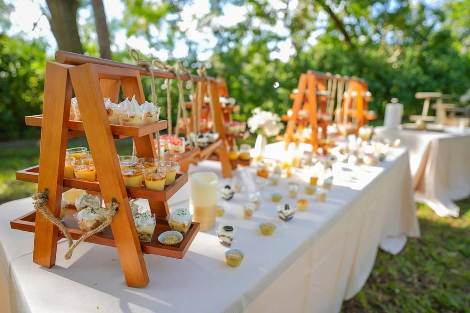 LES PETITE DESSERTS