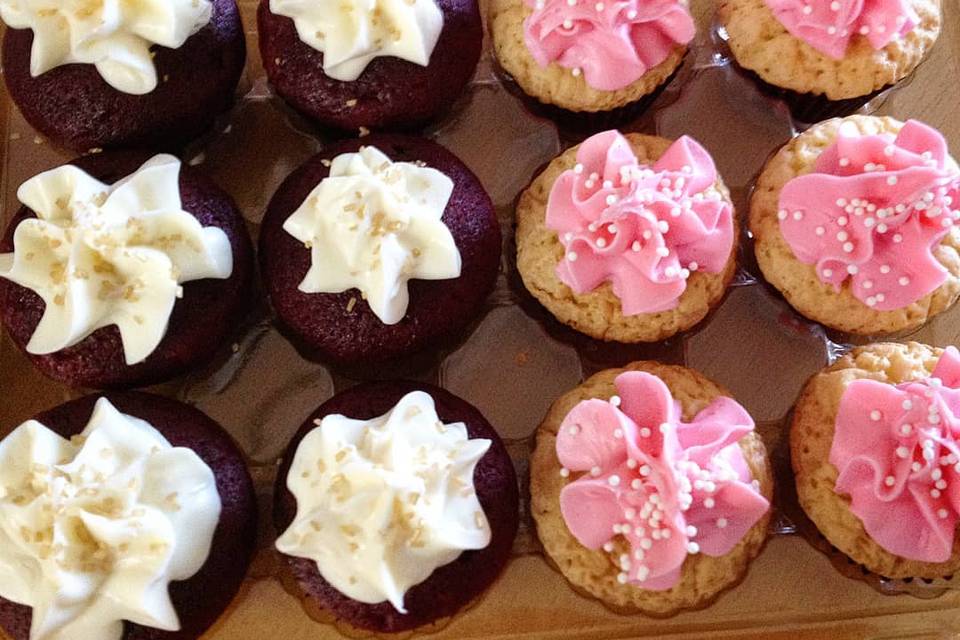 LES PETITE DESSERTS