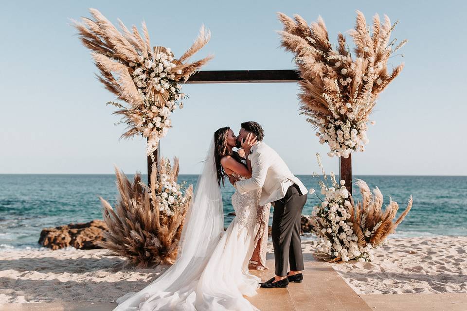 A Dreamy and Intimate Wedding in St. Barth's - The Planning Society