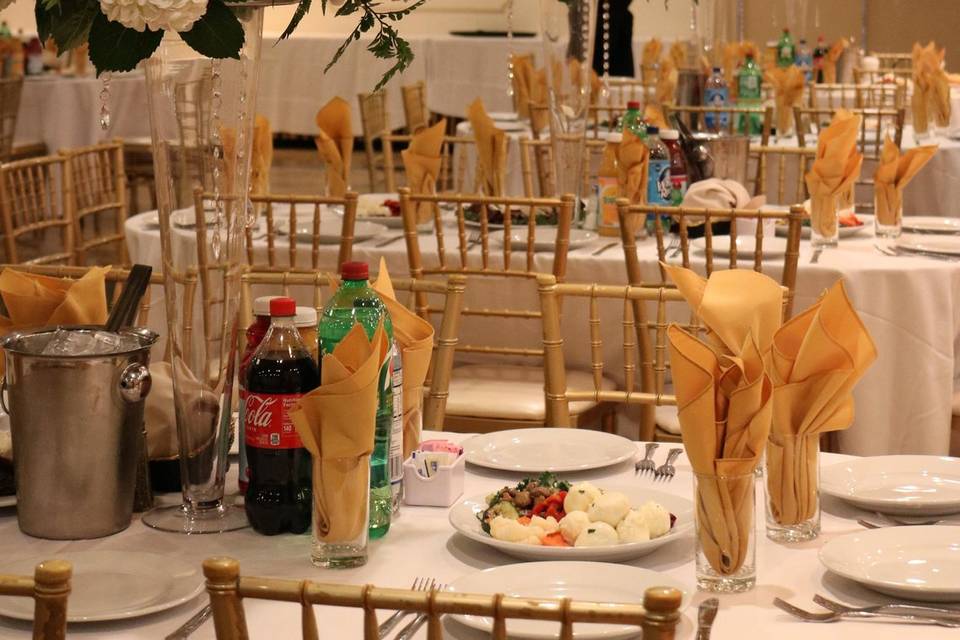 High Arrangements on tables