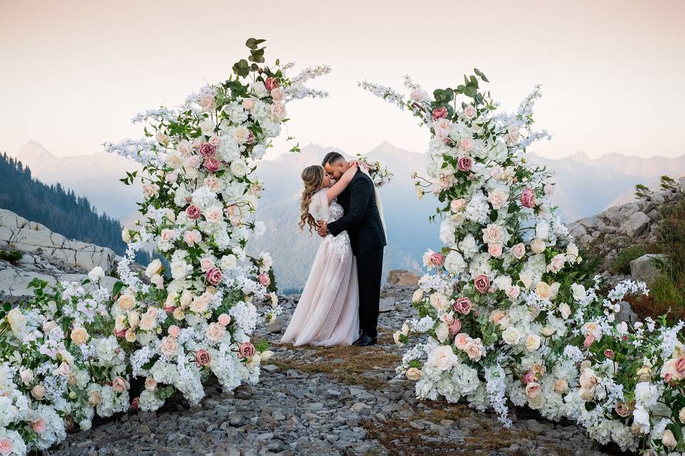 Elopement lush ceremony arch