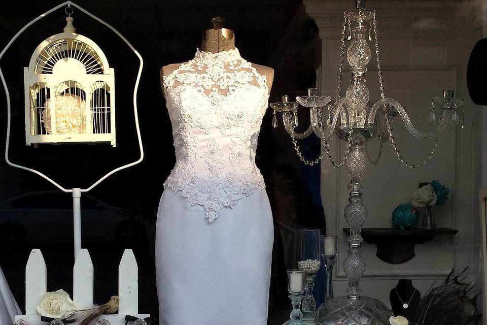 CREATIONS UNLIMITED BOUTIQUE