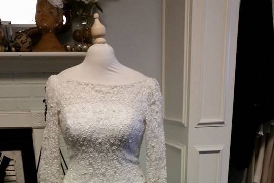 CREATIONS UNLIMITED BOUTIQUE