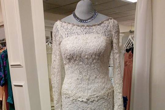 CREATIONS UNLIMITED BOUTIQUE