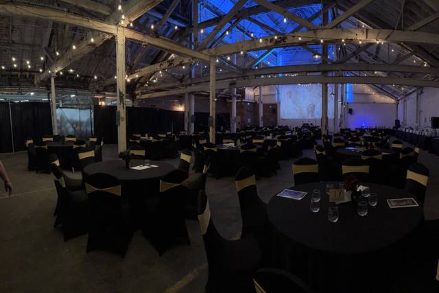 Full Set Foundry Great Room
