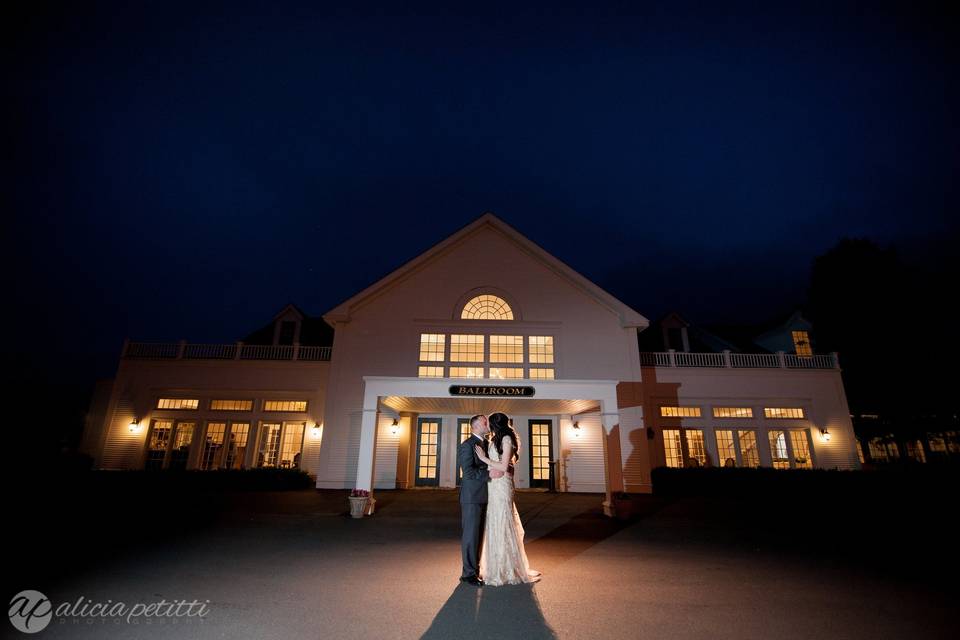 Couple in front of the Chocksett Inn