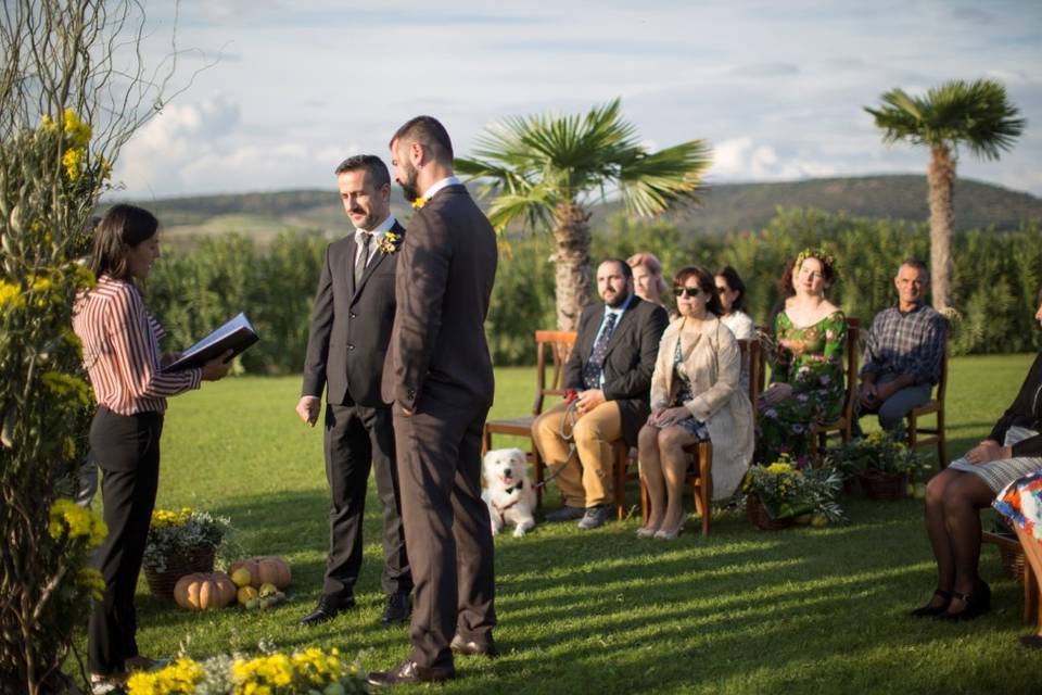 Garden wedding in Tuscany