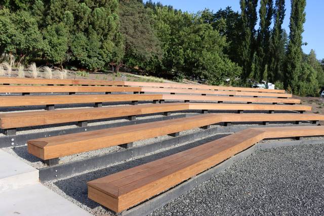 Amphitheater seating for 200