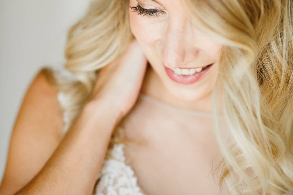 Dirty blonde | Photo: Servidone StudiosMakeup: Alexis Frankian-Warnajtys for Allison Barbera BeautyHair: Allison Barbera Beauty
