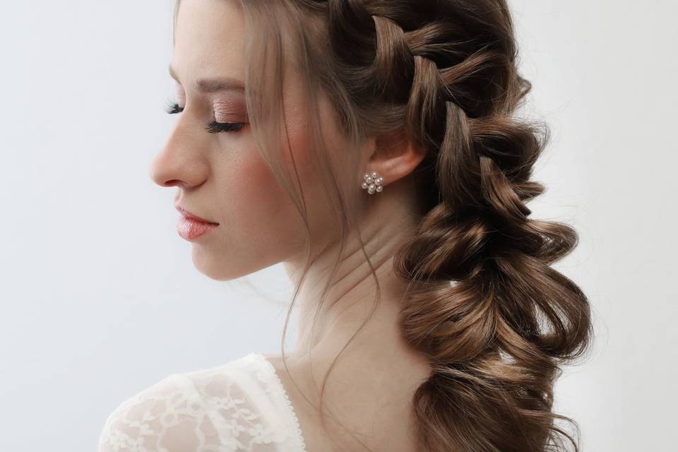 Bridal hairstyle