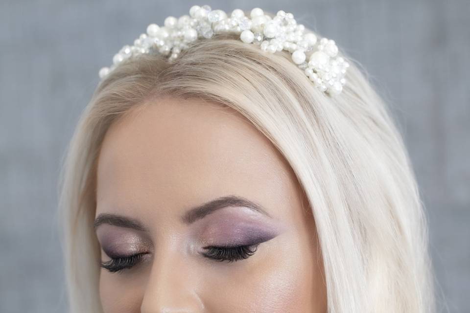 Bridal makeup and hairstyle