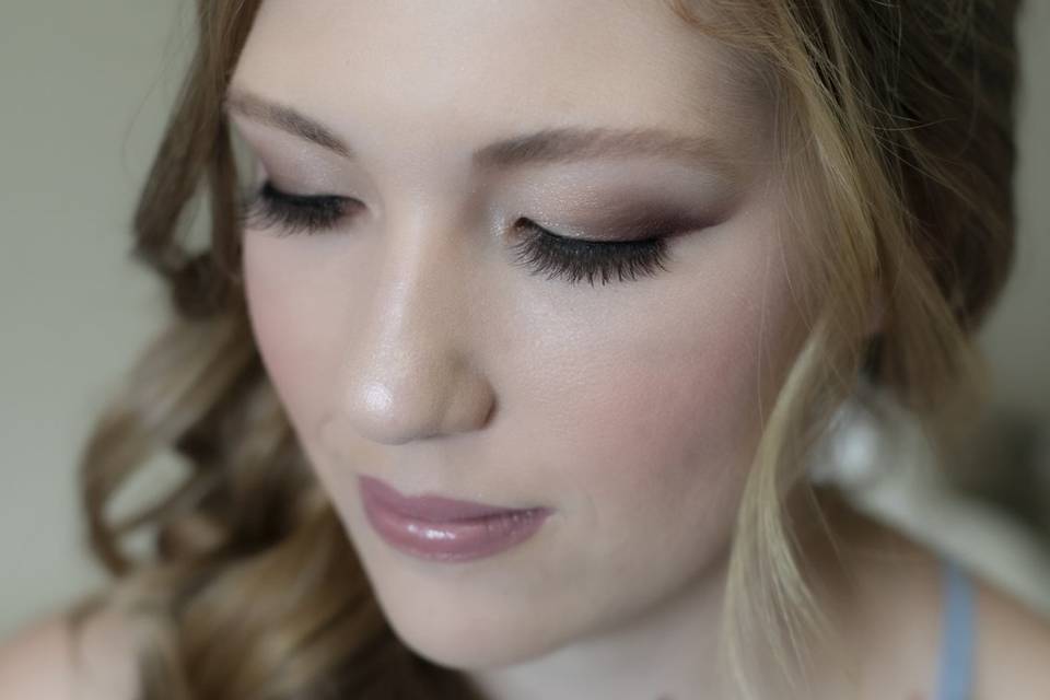 Bridesmaid makeup