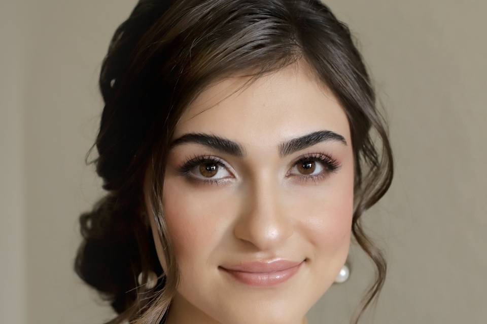 Bridal makeup and hairstyle