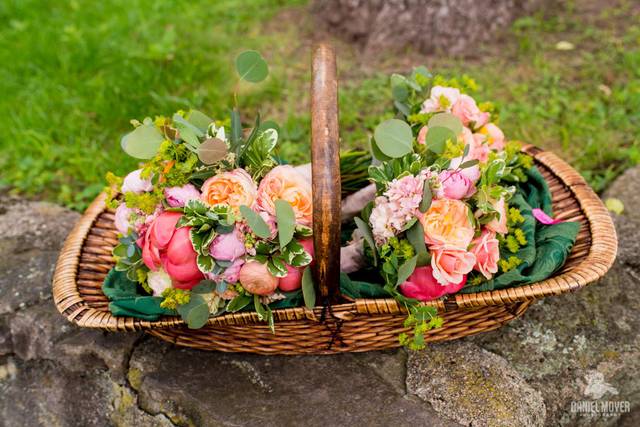 Flower basket