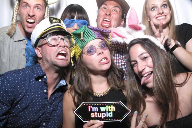 Photo Q Booth