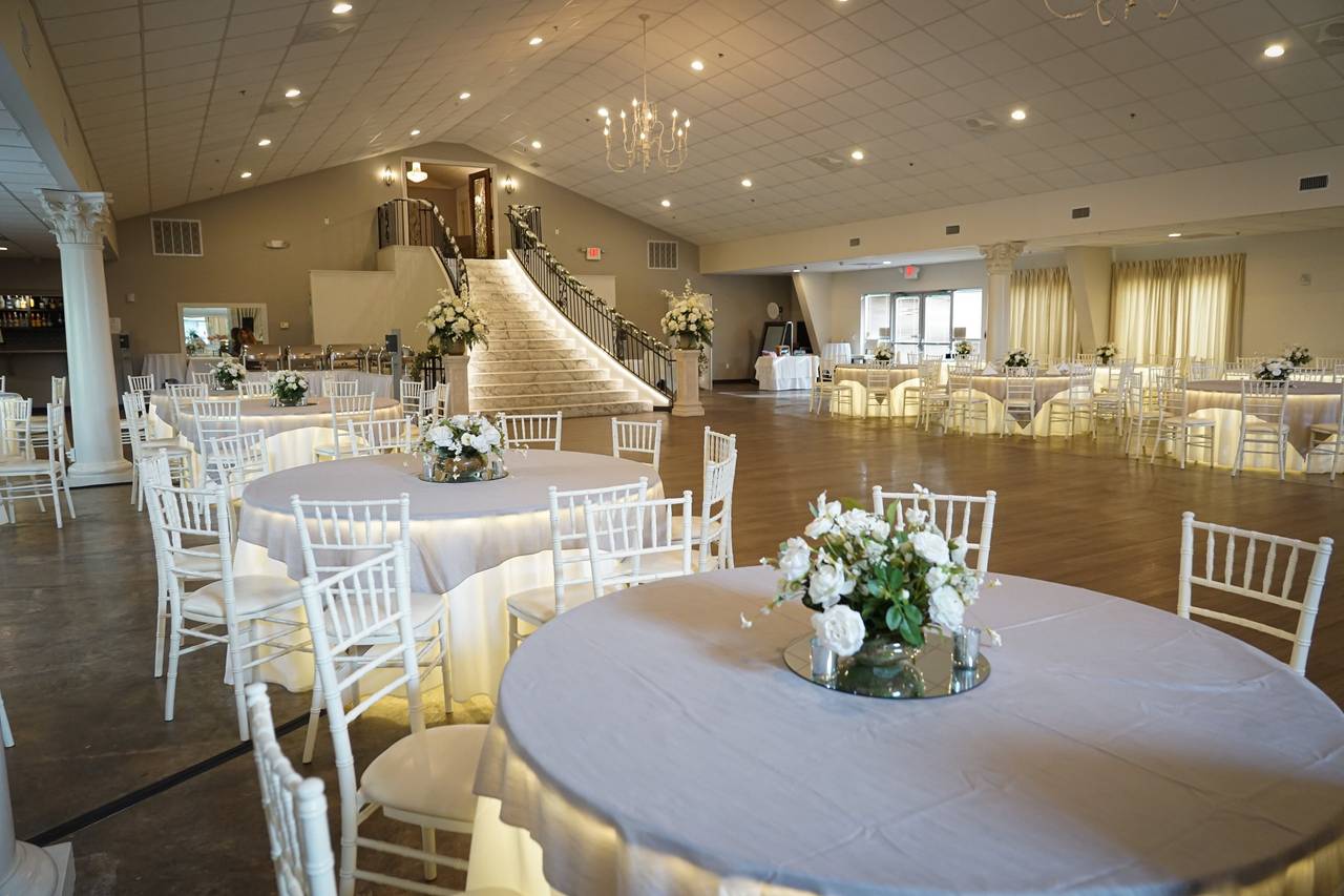 The Oaks Wedding Event Center Banquet Hall Wedding Venues Ponchatoula LA WeddingWire