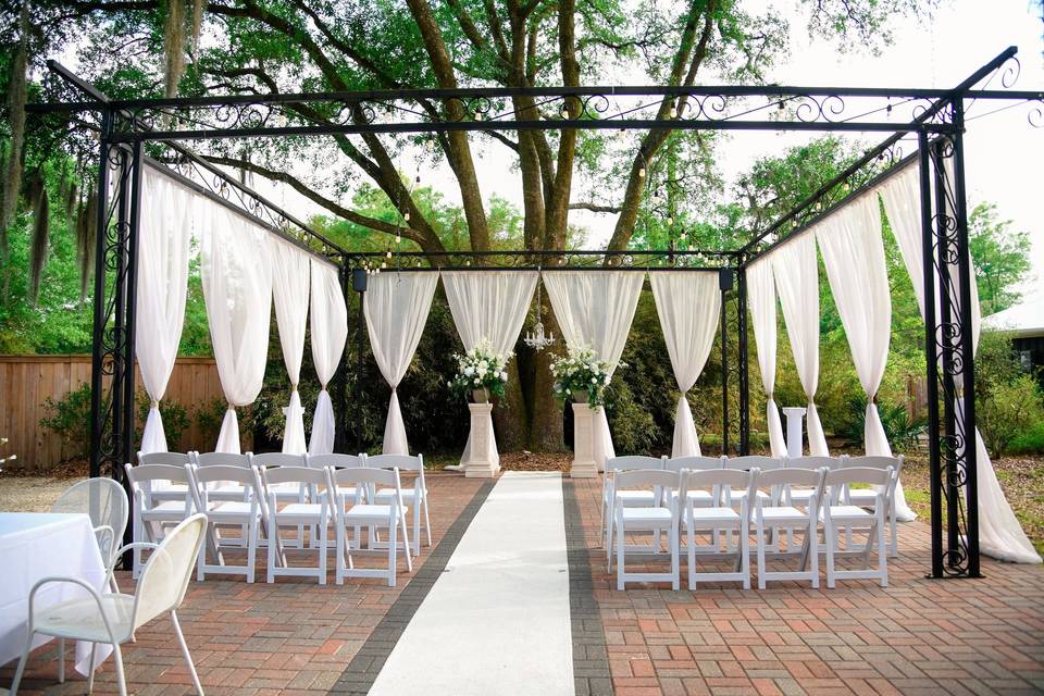 Outdoor ceremony