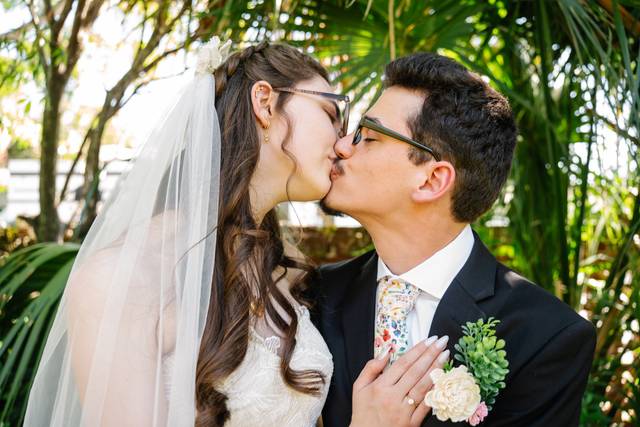 His and Hers Visuals LLC