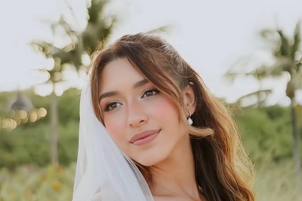 Soft glam bridal makeup