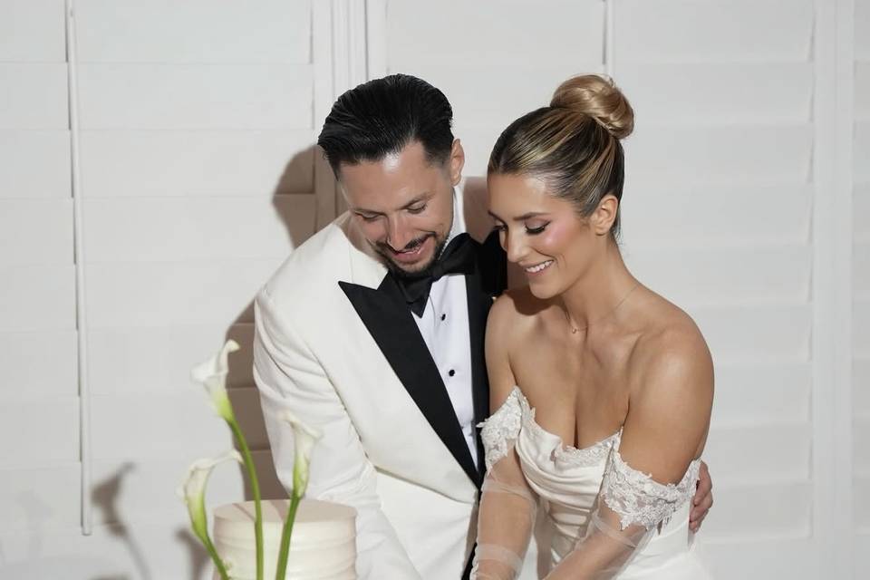 Timeless bridal glam