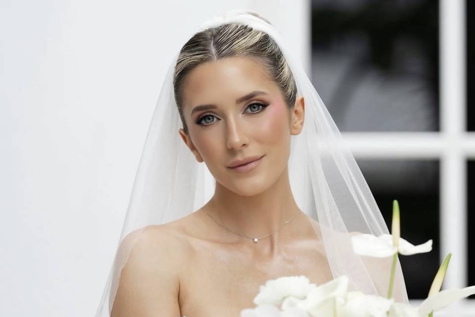Beautiful bridal look
