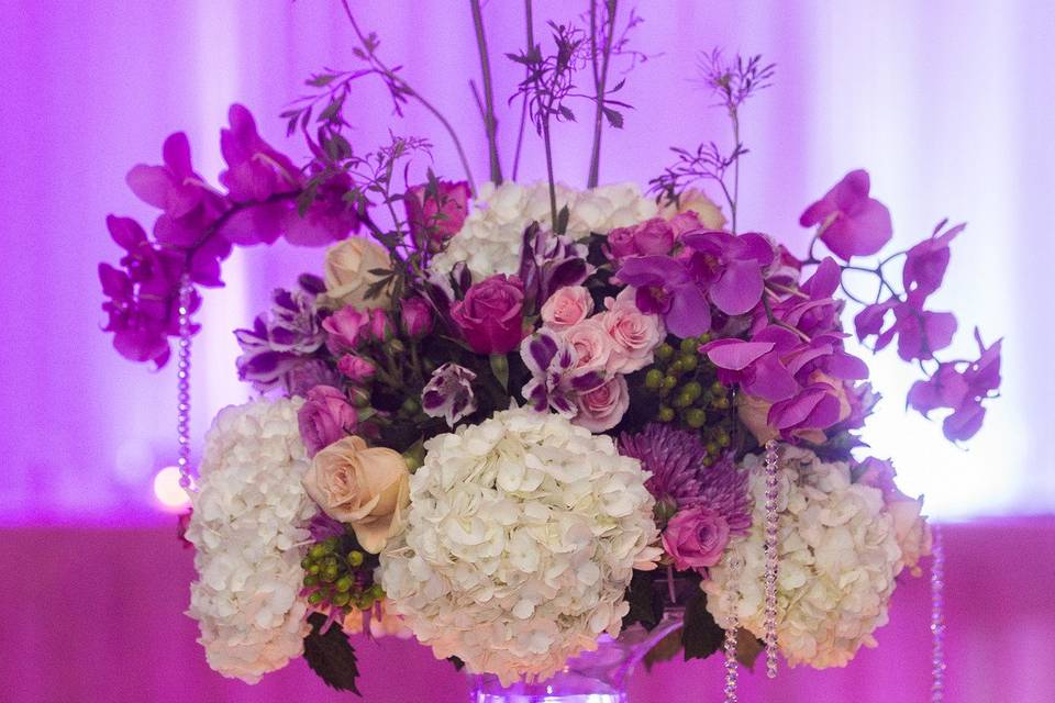 Pink and white centerpiece