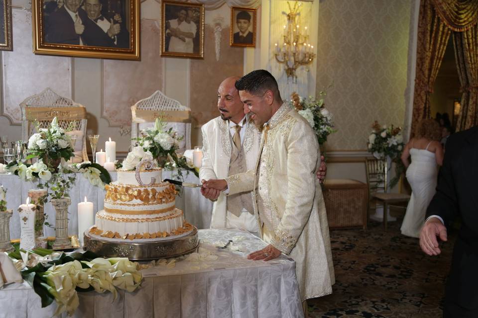 Cutting the cake