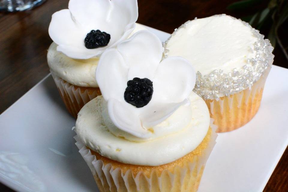 Sugar Flower Cupcakes