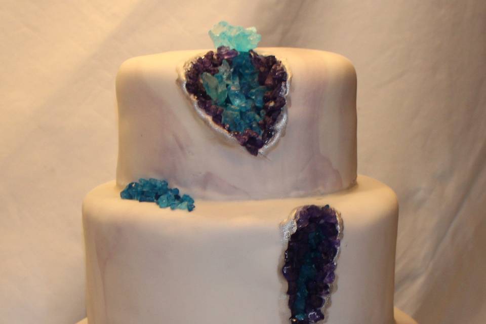 Marbled Fondant Geode Cake