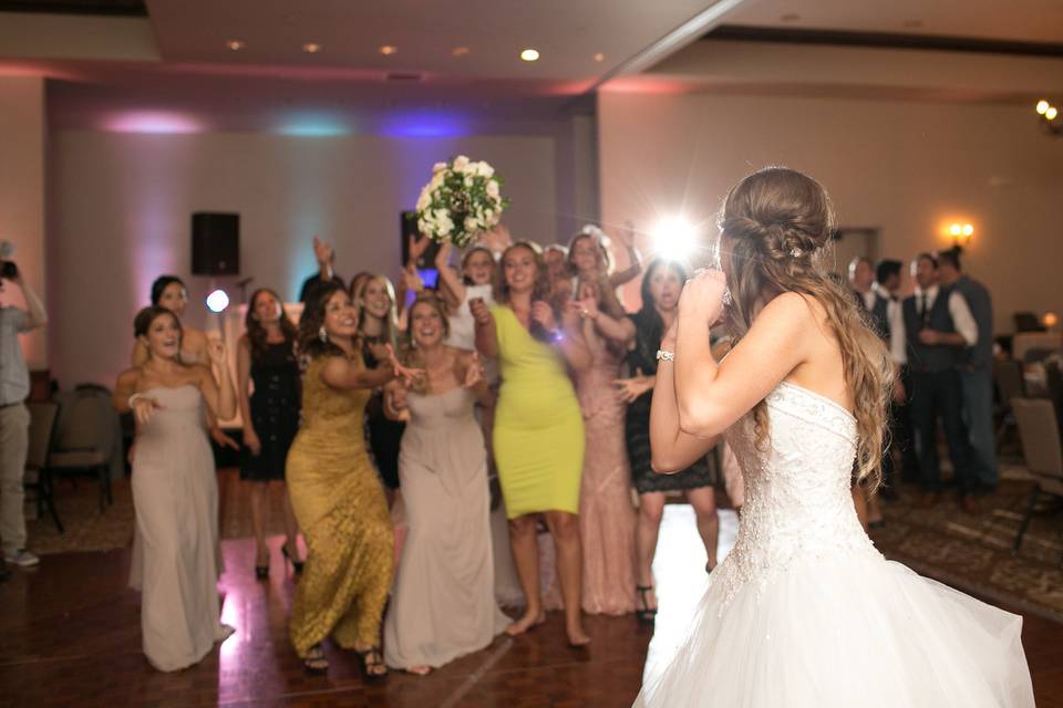 DJ Sota Entertainment - West Coast Wedding DJs