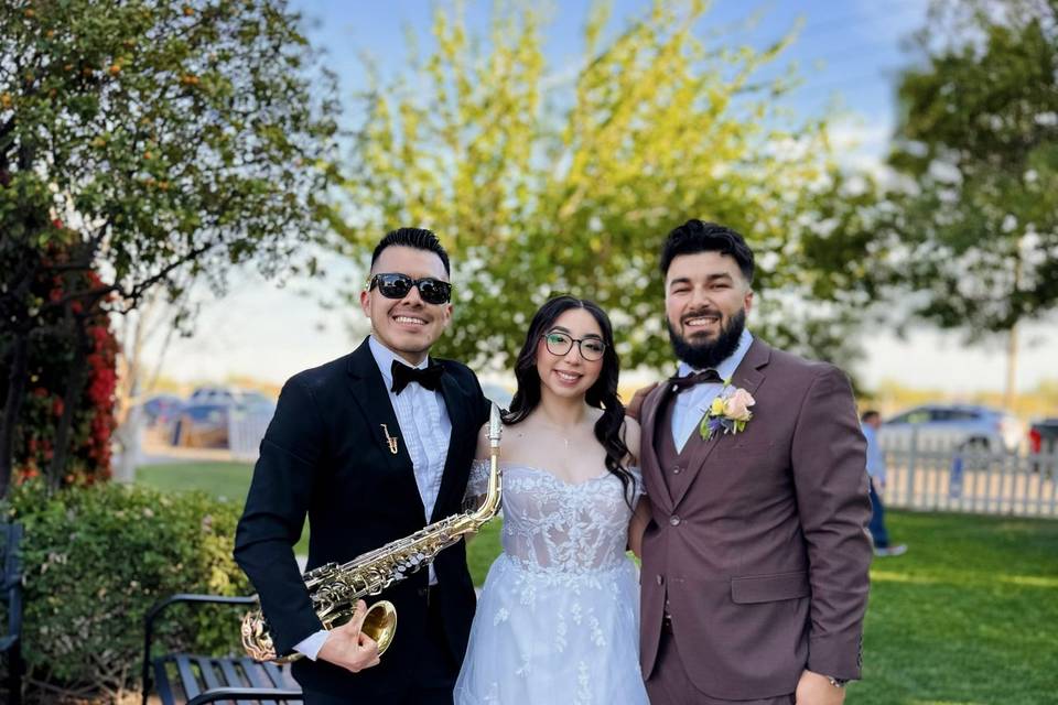 Avilla Sax with the Couple