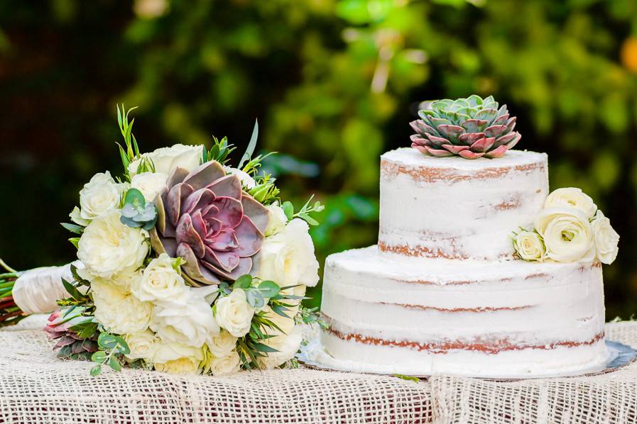 Flower and cake