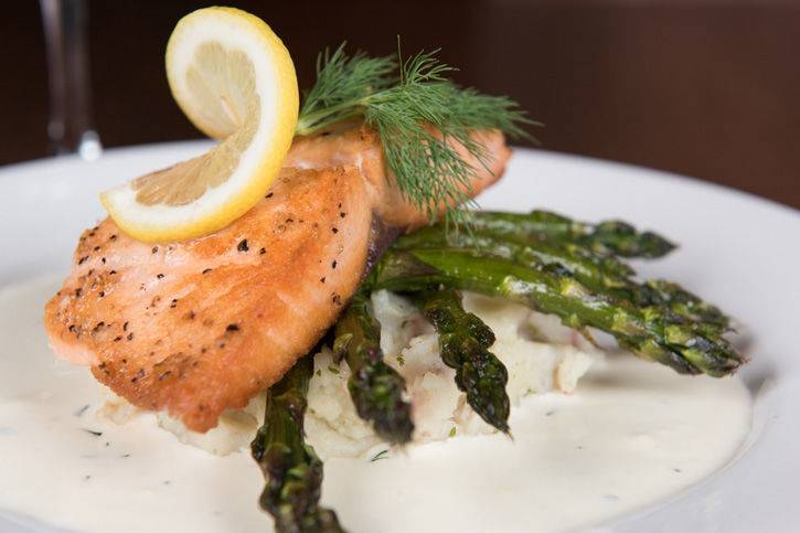 Dill Salmon with Asparagus and mashed potatoes