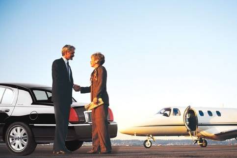 We specialize it airport transfers!