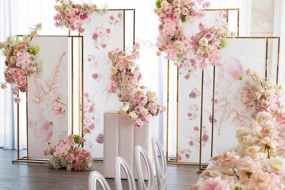 Stylish Wedding Blossoms