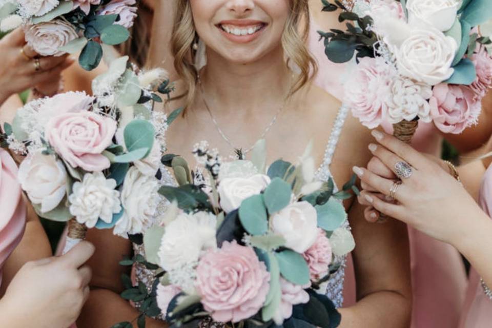 Bridesmaids bouquets