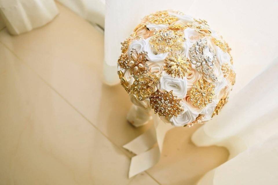 Elegance On The Avenue Brooch Bouquets