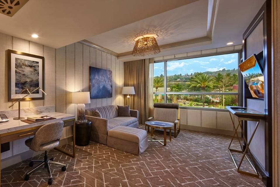 Willows Signature Suite