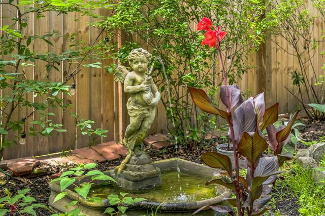 Angel-Fountain.jpg