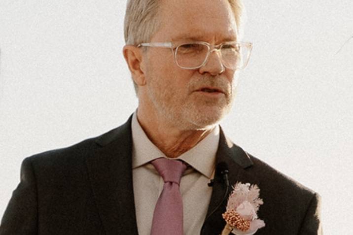 Ross Johnsen Officiant