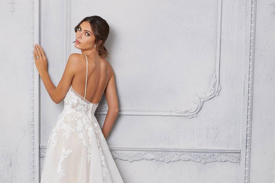 ALEXIA GAVELA BRIDAL