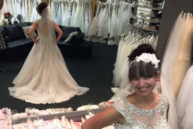 Bliss bridal outlet and formal wear