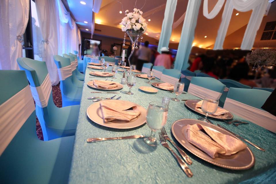 Table setting and blue decor