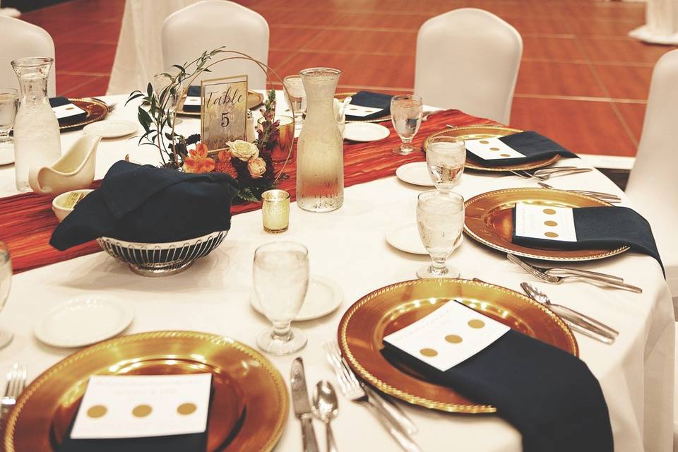 Banquet Table