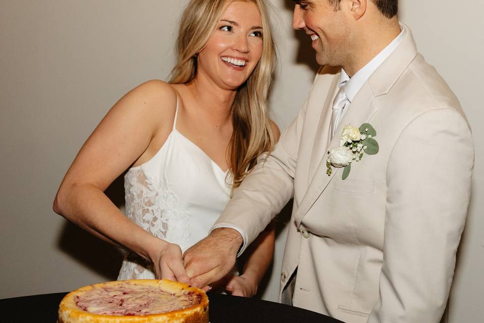 Cutting a personal cake