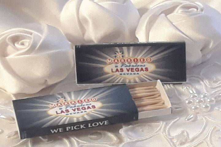 Personalised MARRIED in Fabulous Las Vegas Nevada Wedding FAVOUR CHOCOLATES 