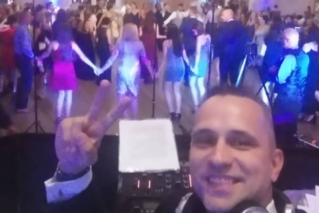 DJ Mark Skorusa (Polish American DJ)